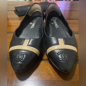Authentic Chanel flats size 37